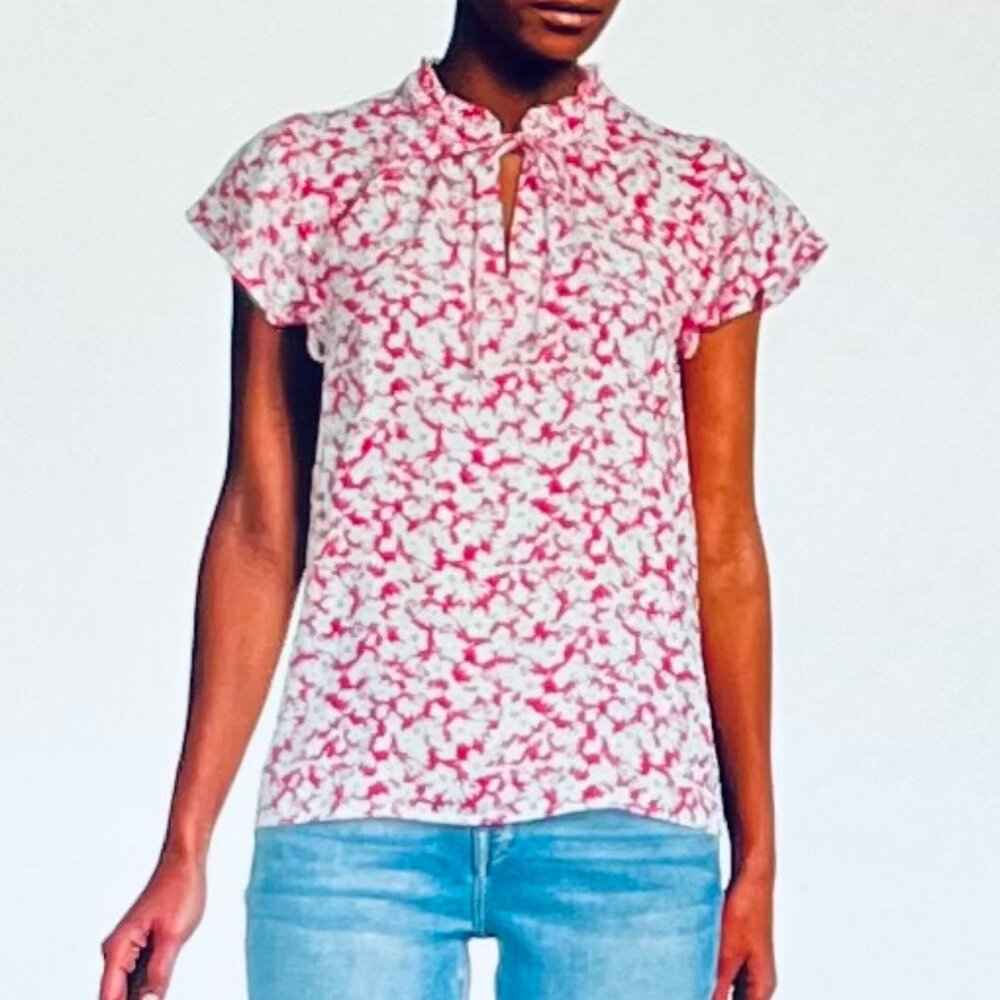Bobeau Floral Print Tie Neck Flutter Sleeve Top in Fuchsia (M) New With Tag